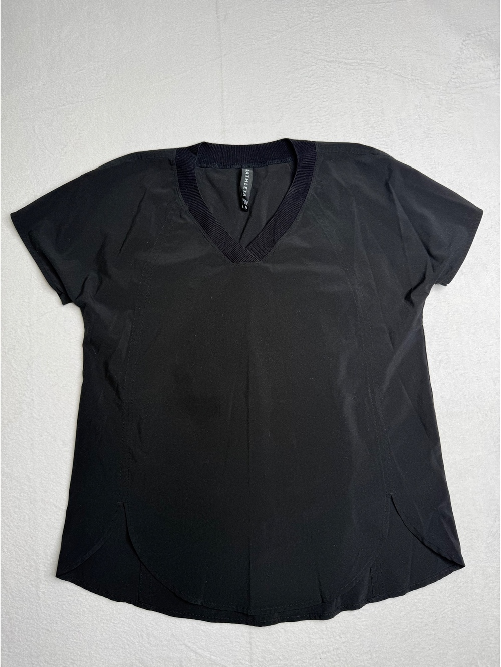 Athleta V-Neck Performance Top Women’s XS Black Short Sleeve Stretch